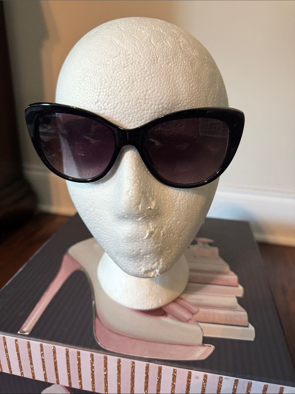 Steve Madden Black Cat-Eye Sunglasses with Dark Lenses